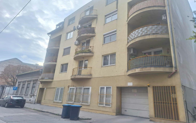 Eladó Garázs Budapest VIII. kerület Józsefváros (Nagykörúton kívül)