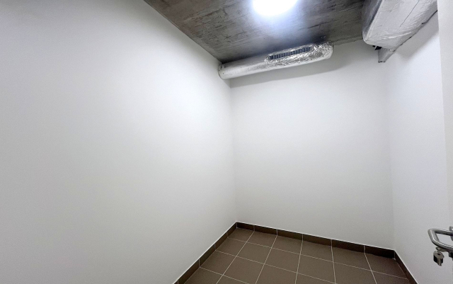 Eladó Raktár Budapest XIII. kerület Vizafogó