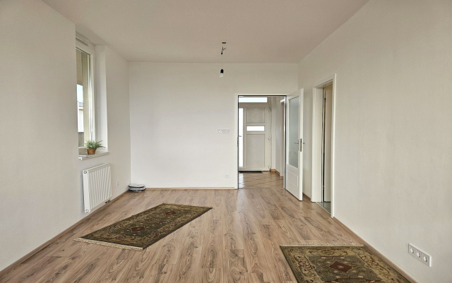 Kiadó Tégla lakás Budapest IV. kerület Káposztásmegyer II. sz. ltp.