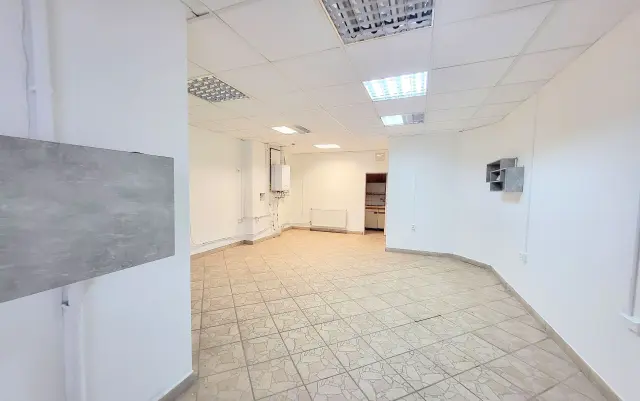 Kiadó Iroda Budapest XV. kerület Piócásdűlő