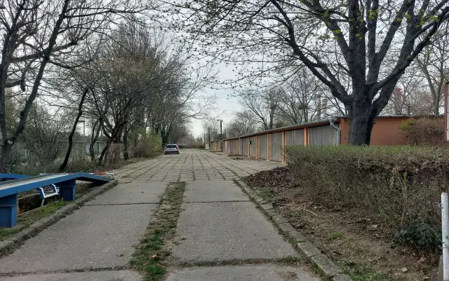 Eladó Garázs Budapest XVIII. kerület Lakatostelep