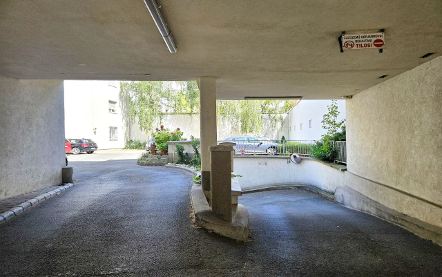 Eladó Garázs Budapest IV. kerület Újpest-Központ