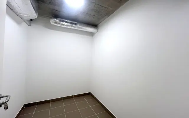 Eladó Raktár Budapest XIII. kerület Vizafogó