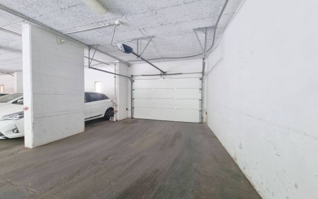 Eladó Garázs Budapest VIII. kerület Csarnok negyed