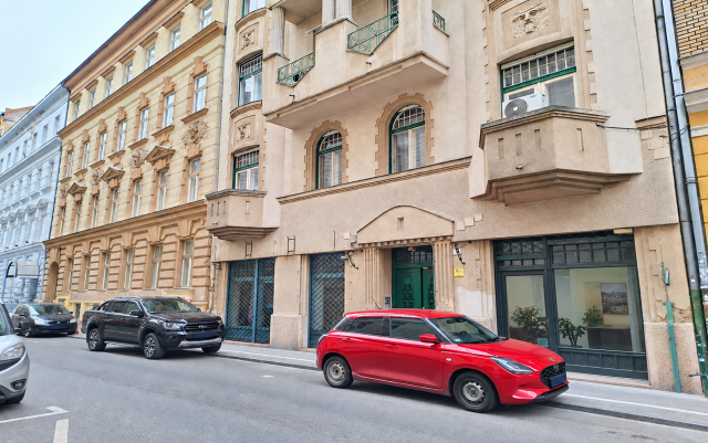 Eladó Üzlethelyiség Budapest VII. kerület Erzsébetváros (Nagykörúton kívül)