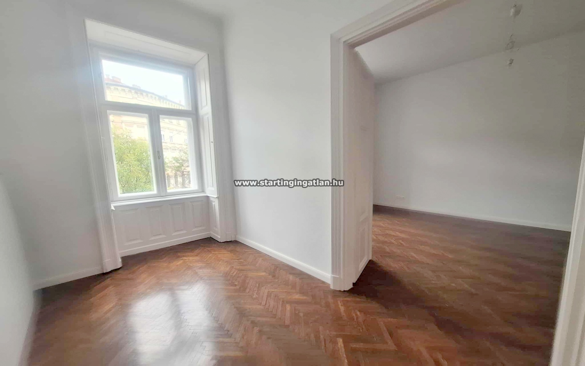 aaaaaaEladó Tégla lakás Budapest V. kerület