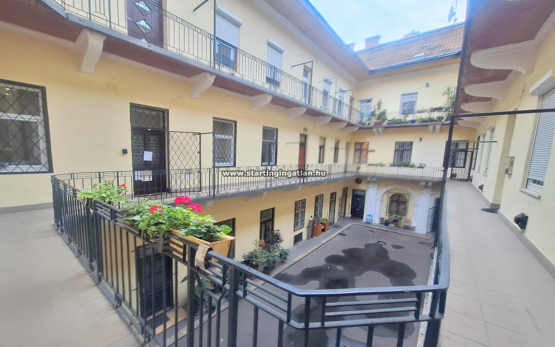 aaaaaaEladó Tégla lakás Budapest V. kerület