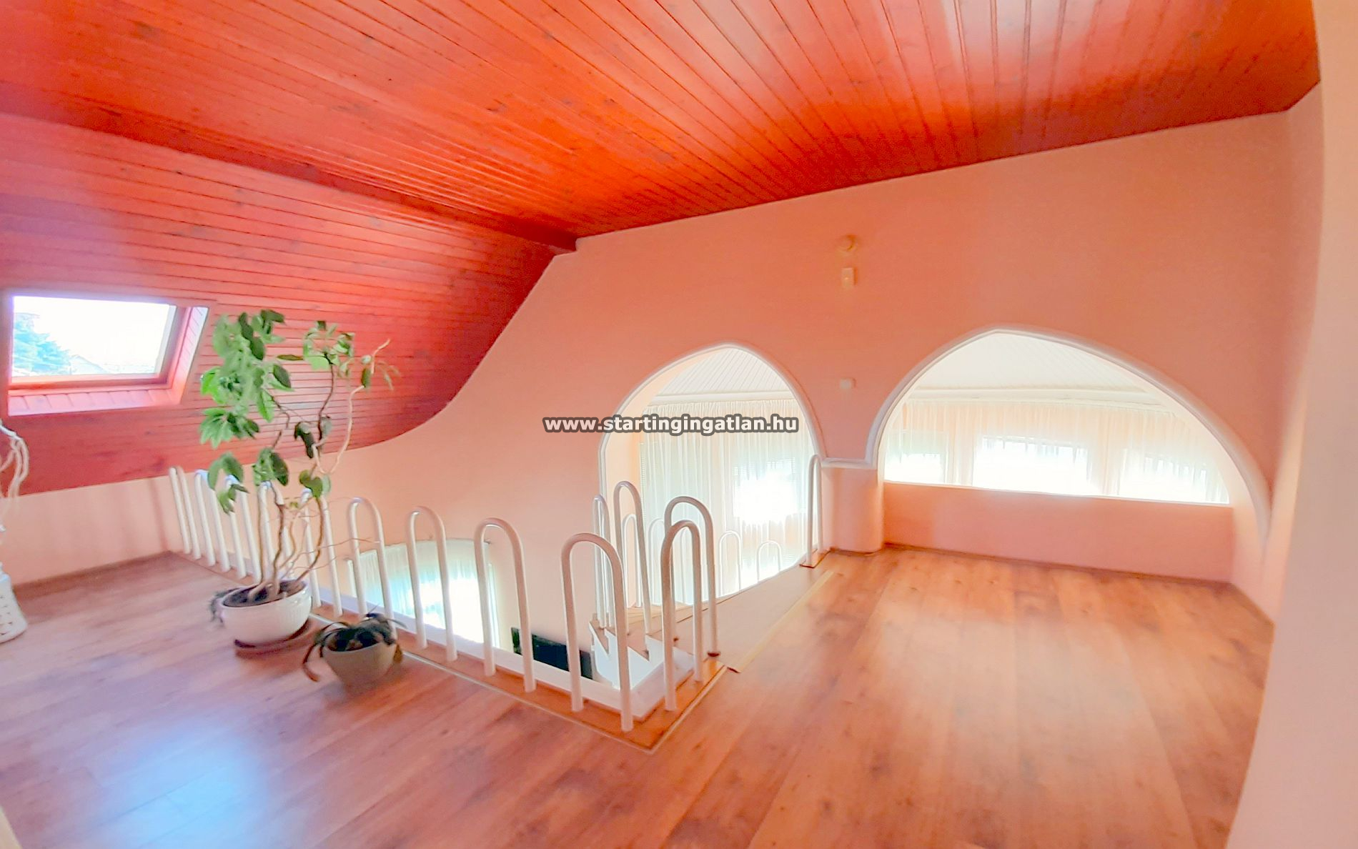 aaaaaaEladó Ikerház Budapest XVIII. kerület