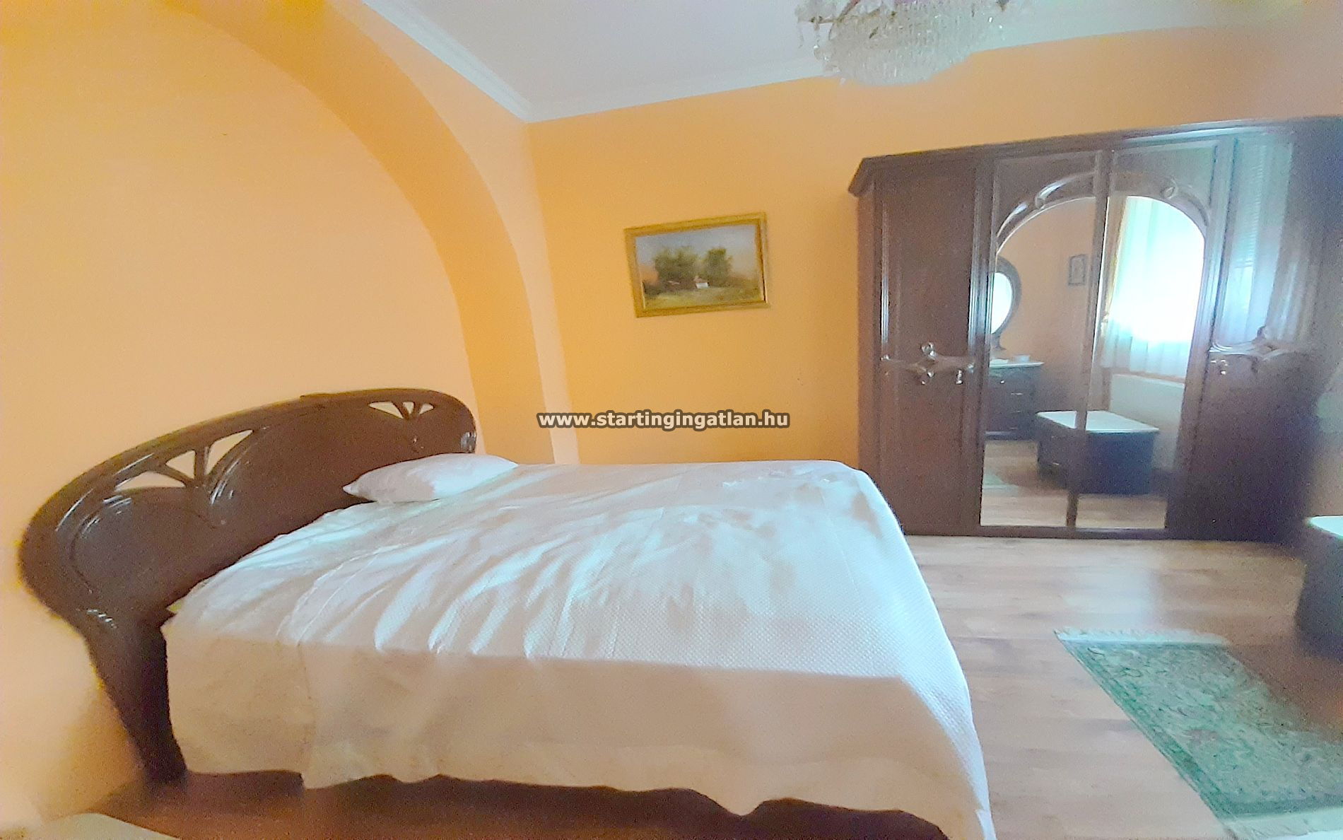 aaaaaaEladó Ikerház Budapest XVIII. kerület