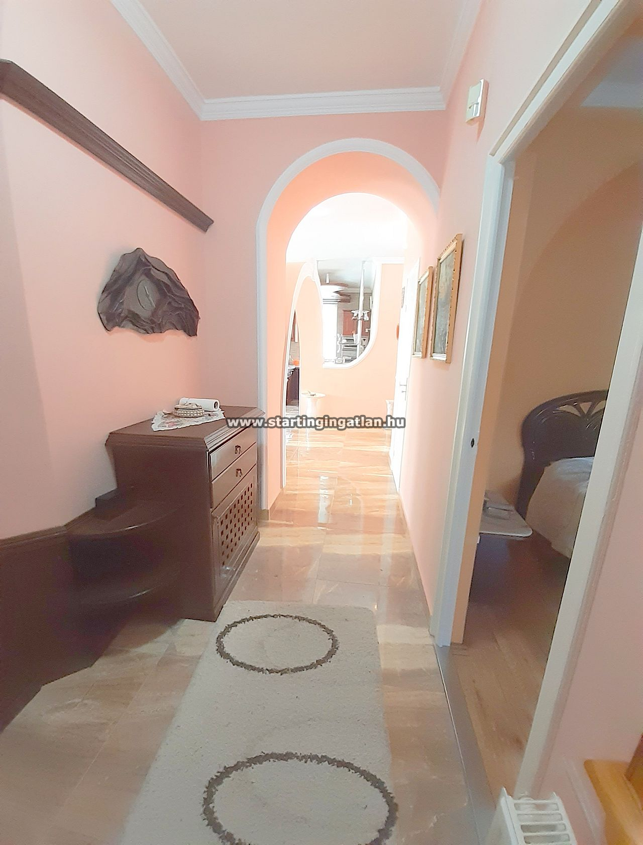 aaaaaaEladó Ikerház Budapest XVIII. kerület