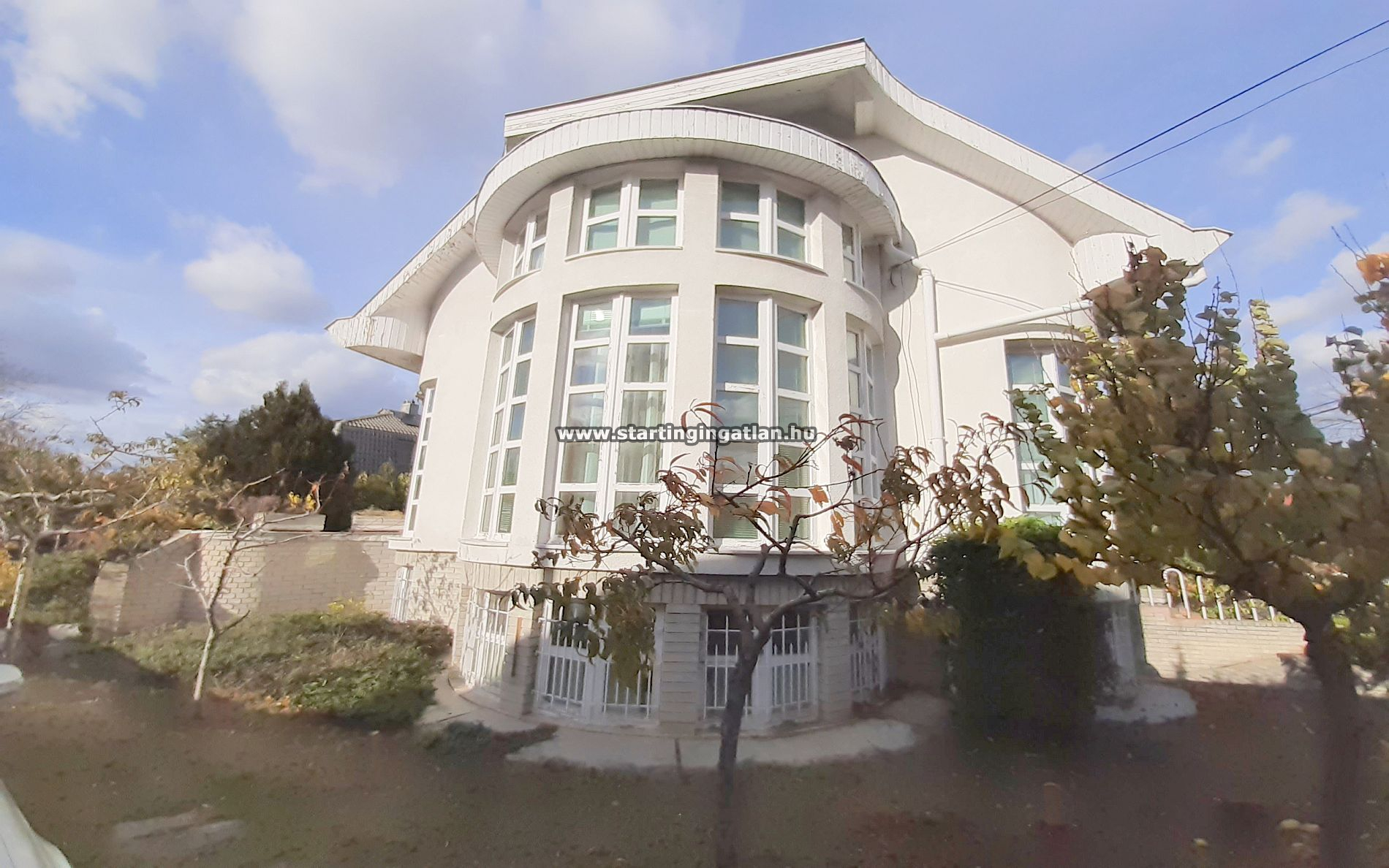 aaaaaaEladó Ikerház Budapest XVIII. kerület