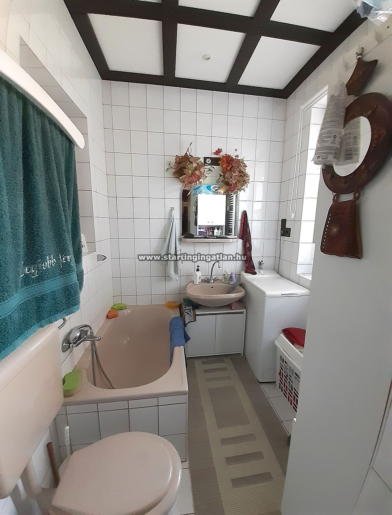 aaaaaaEladó Ikerház Budapest XVIII. kerület