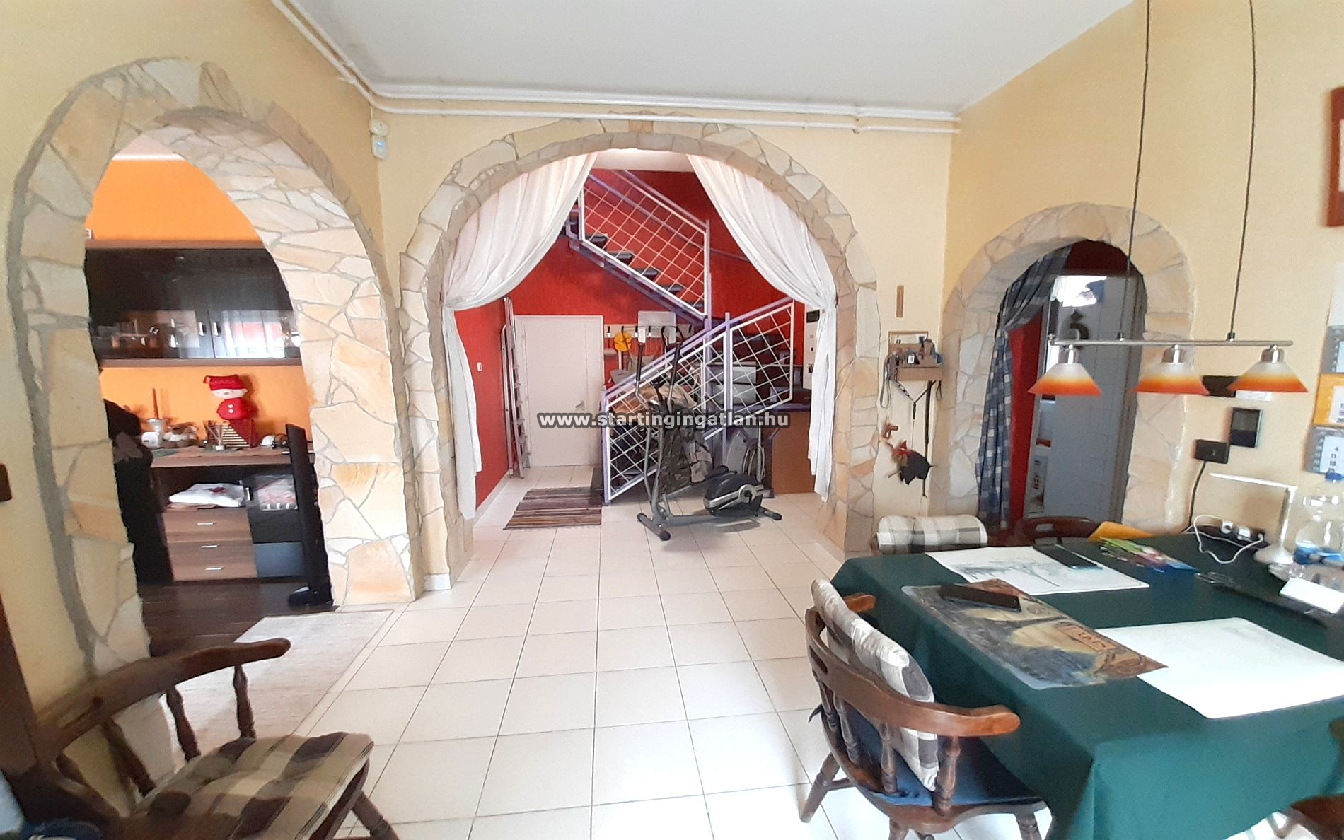 aaaaaaEladó Ikerház Budapest XVIII. kerület