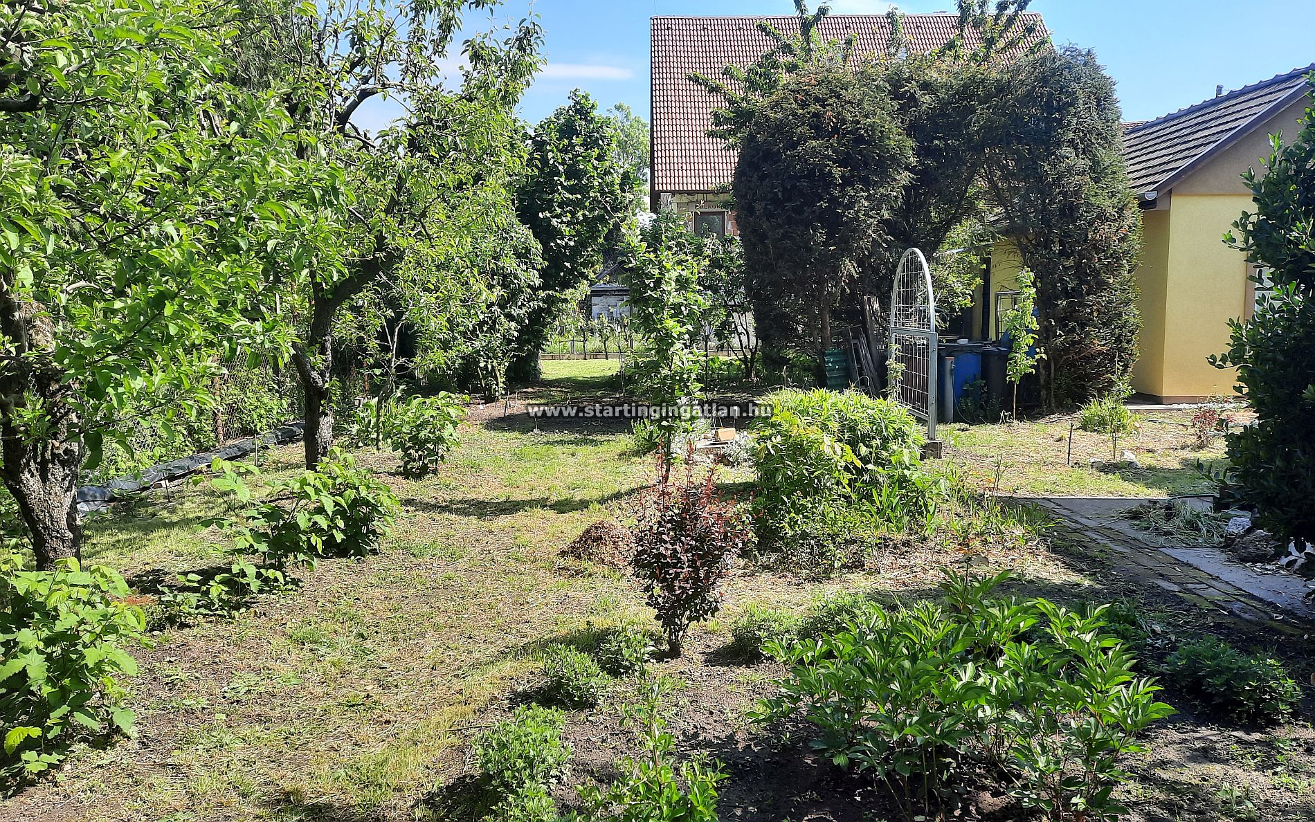 aaaaaaEladó Ikerház Budapest XVIII. kerület