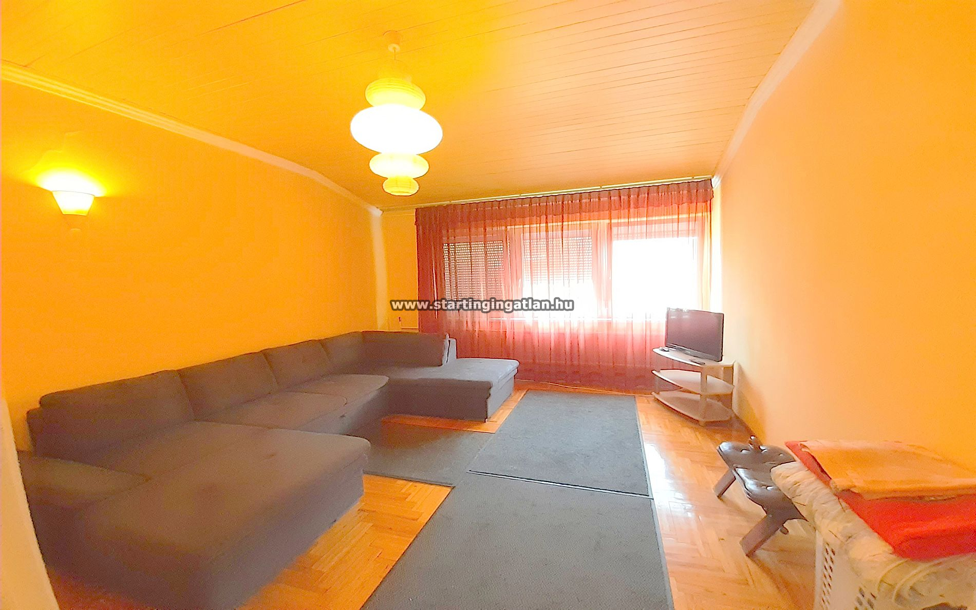 aaaaaaEladó Üzlethelyiség Vecsés