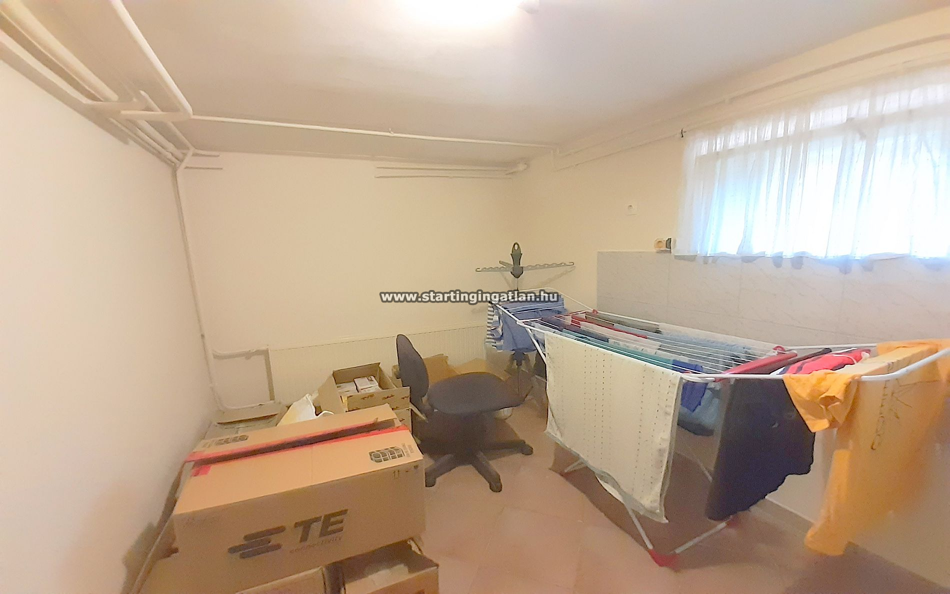 aaaaaaEladó Üzlethelyiség Vecsés