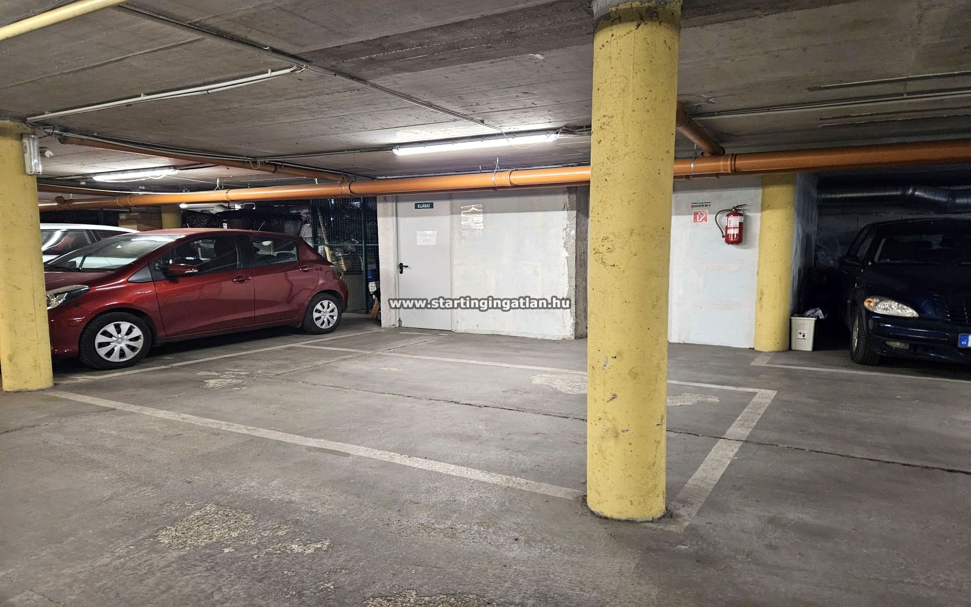 aaaaaaEladó Garázs Budapest IV. kerület