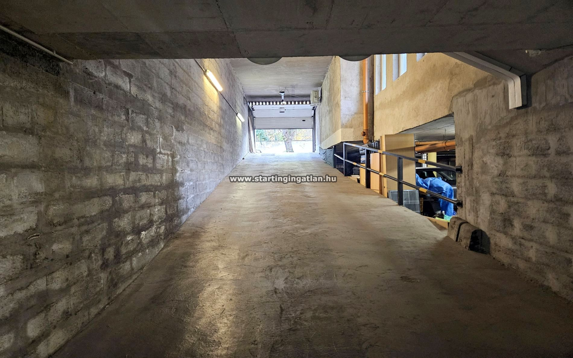 aaaaaaEladó Garázs Budapest IV. kerület