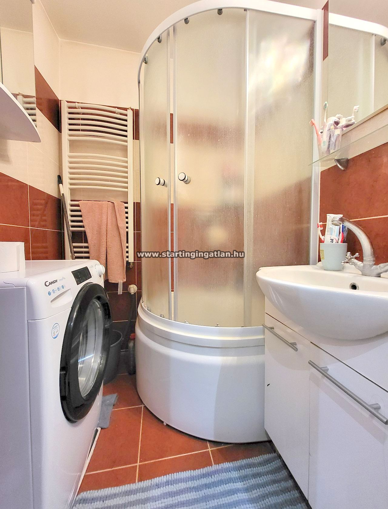 aaaaaaEladó Panel lakás Budapest XV. kerület