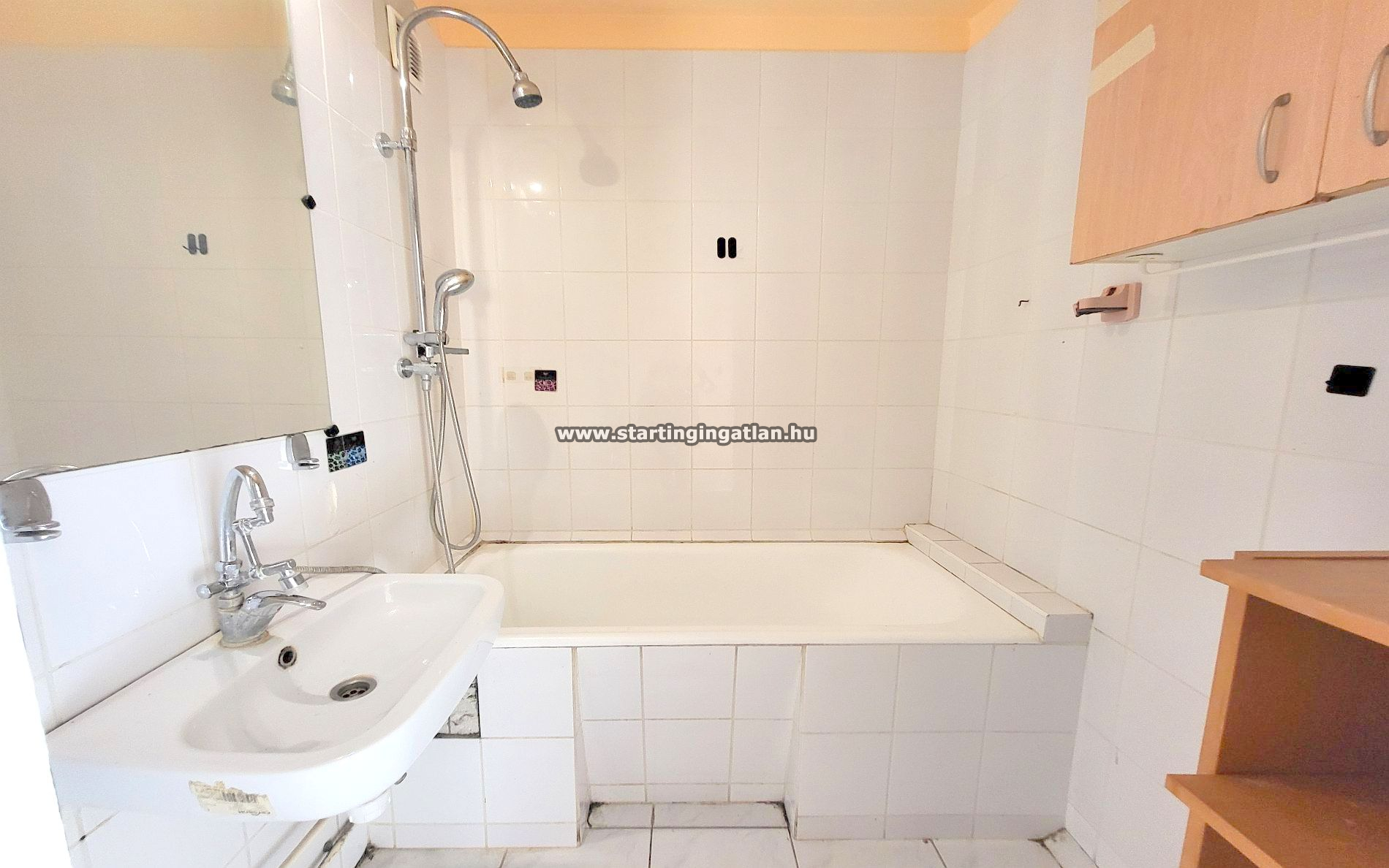 aaaaaaEladó Panel lakás Budapest XV. kerület