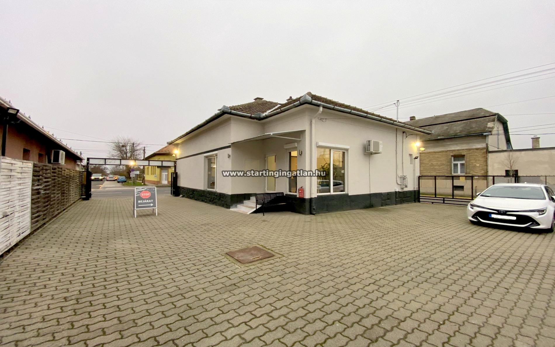 Budapest XV. kerület Ipari terület Eladó