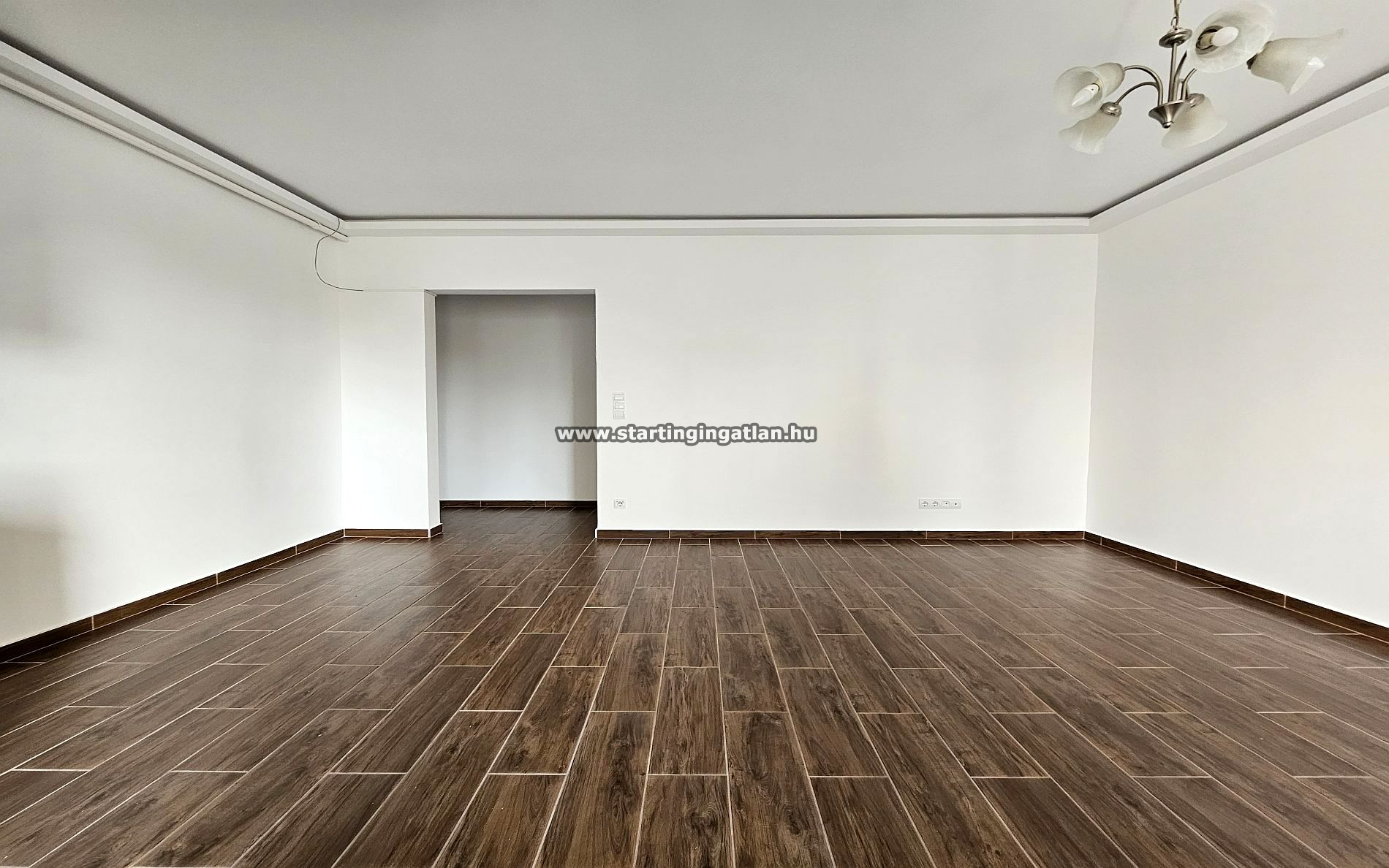 aaaaaaEladó Panel lakás Budapest III. kerület