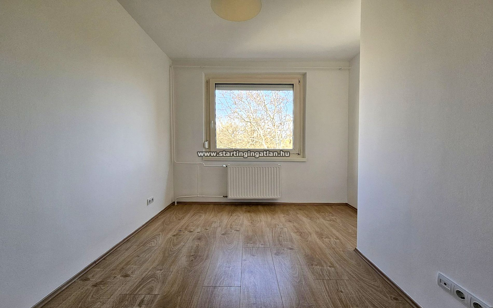 aaaaaaEladó Panel lakás Budapest III. kerület