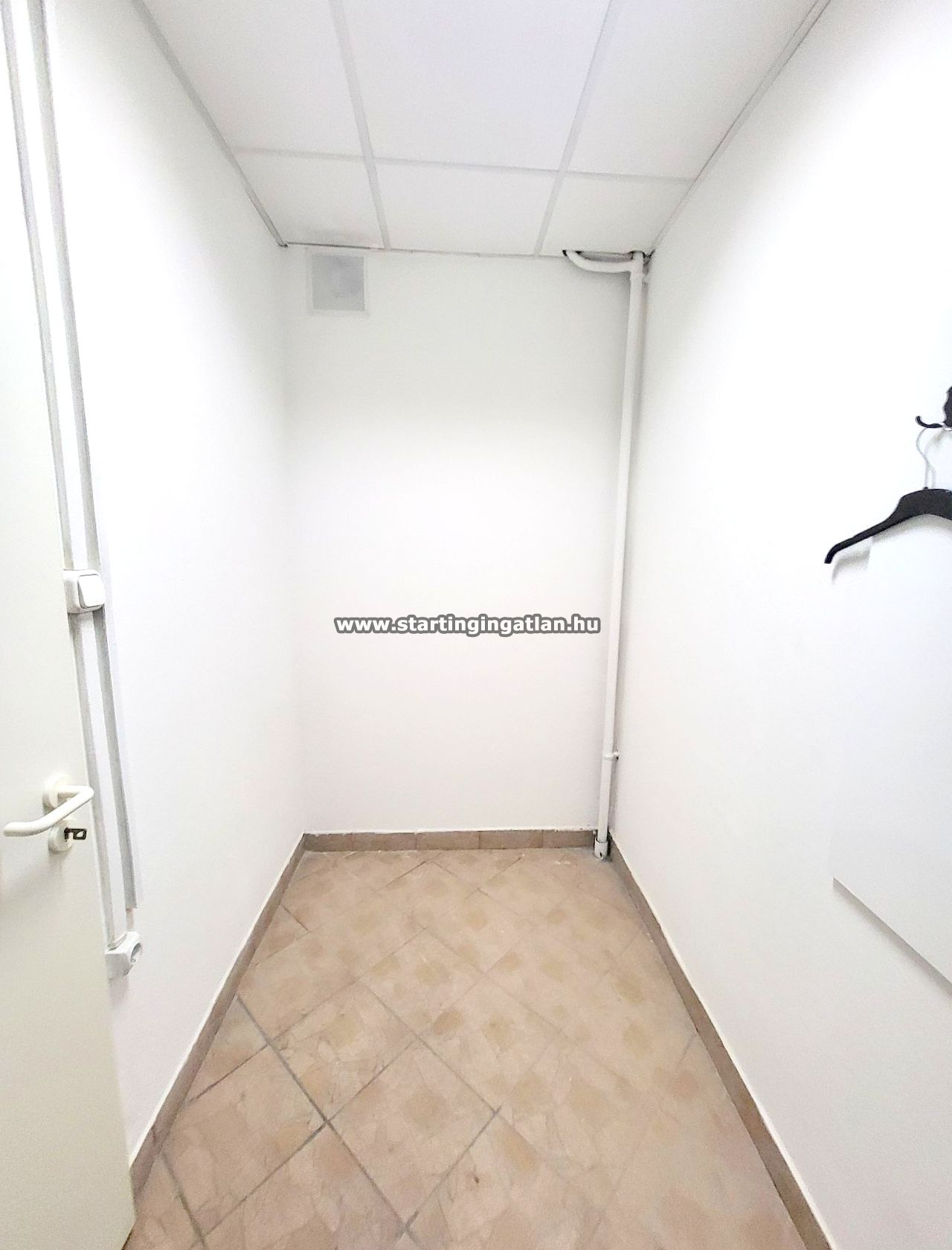 aaaaaaKiadó Iroda Budapest XV. kerület