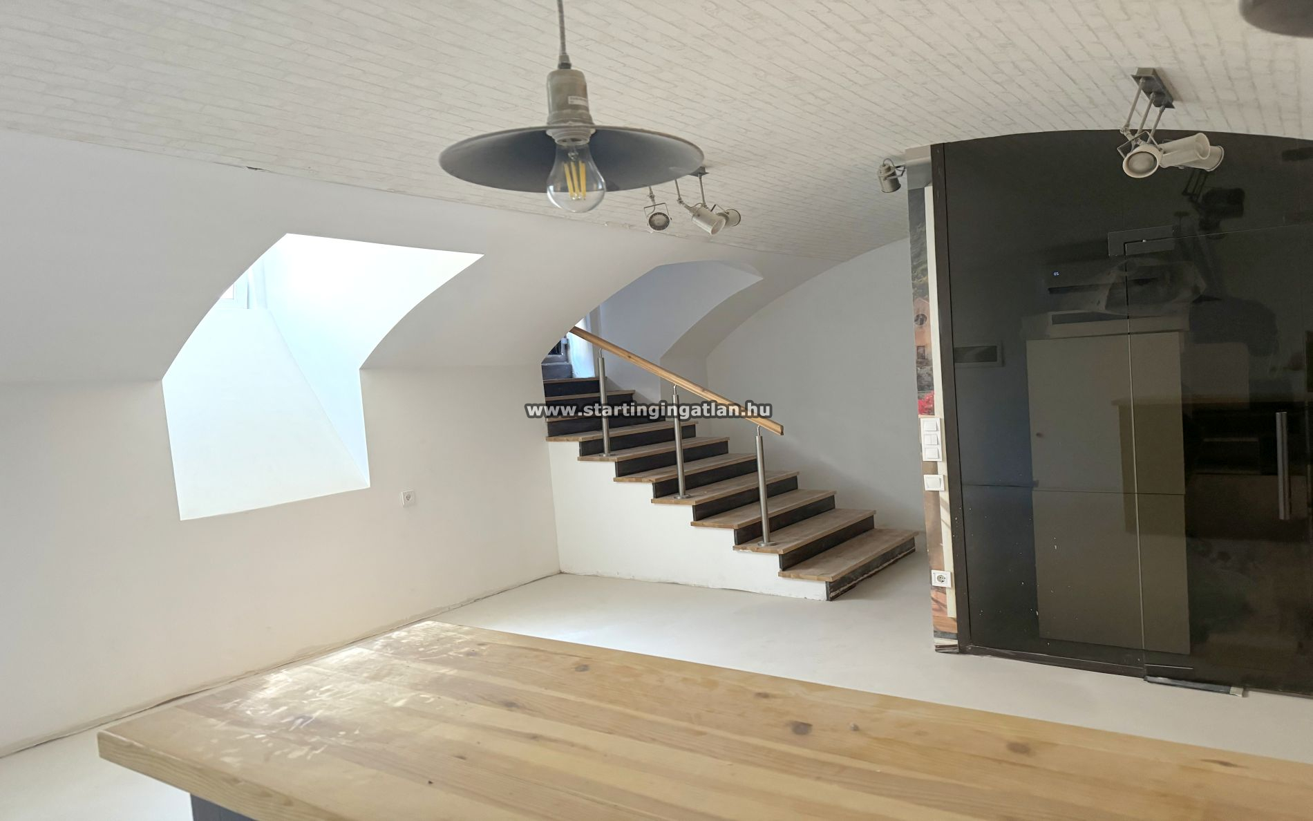 Budapest VIII. kerület Üzlethelyiség Eladó