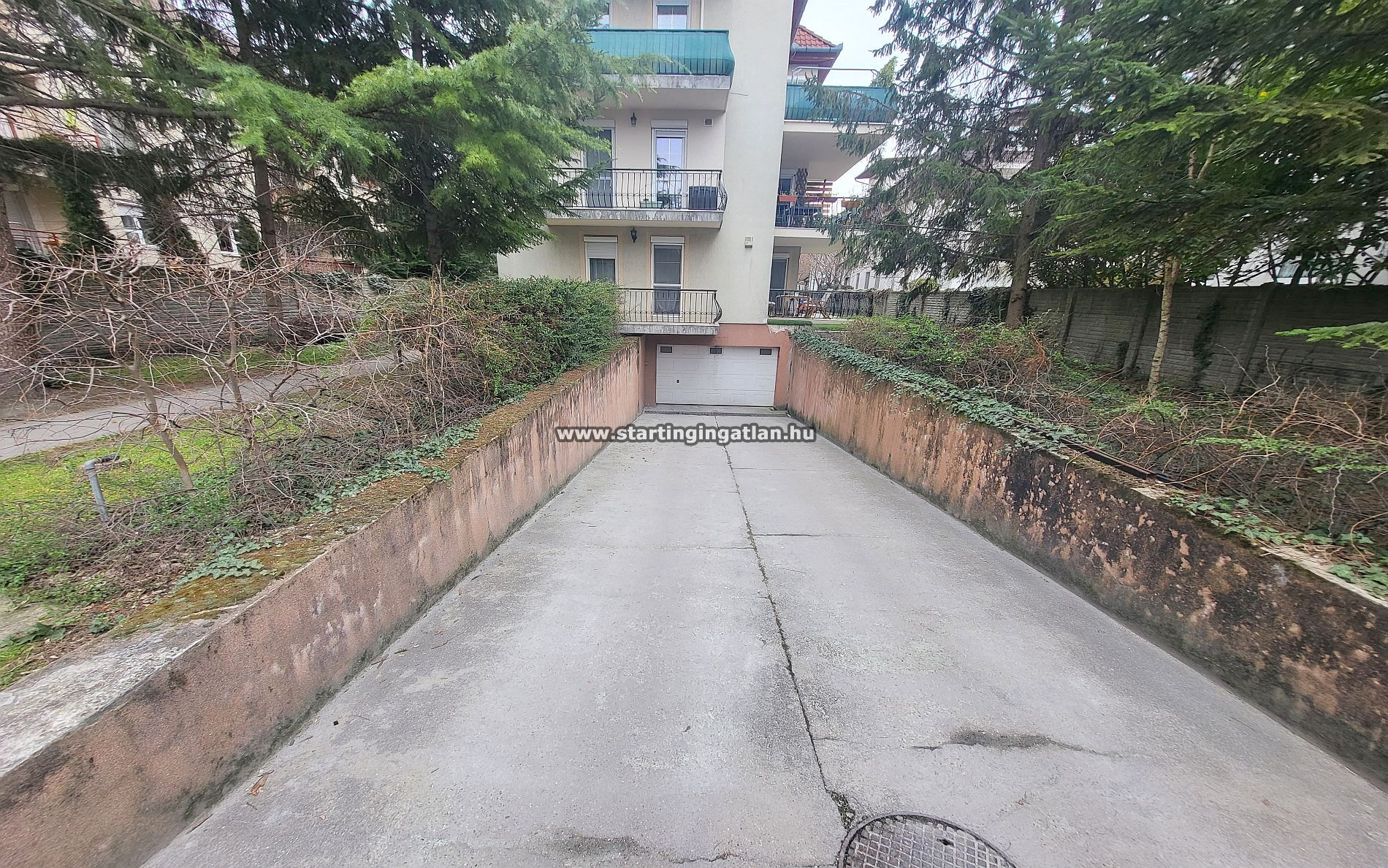 Budapest XIV. kerület Garázs Eladó