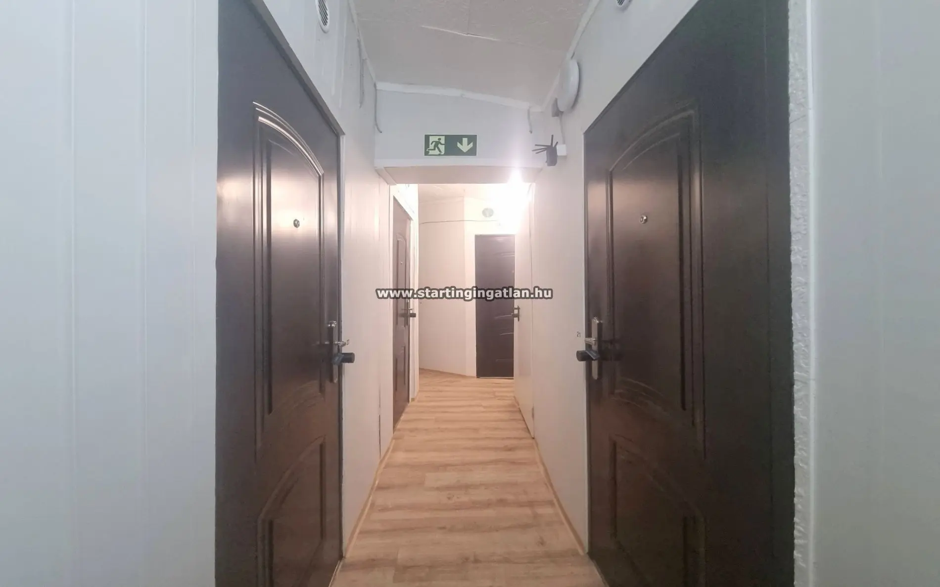Eladó Raktár Budapest VI. kerület, Vörösmarty utca fotó