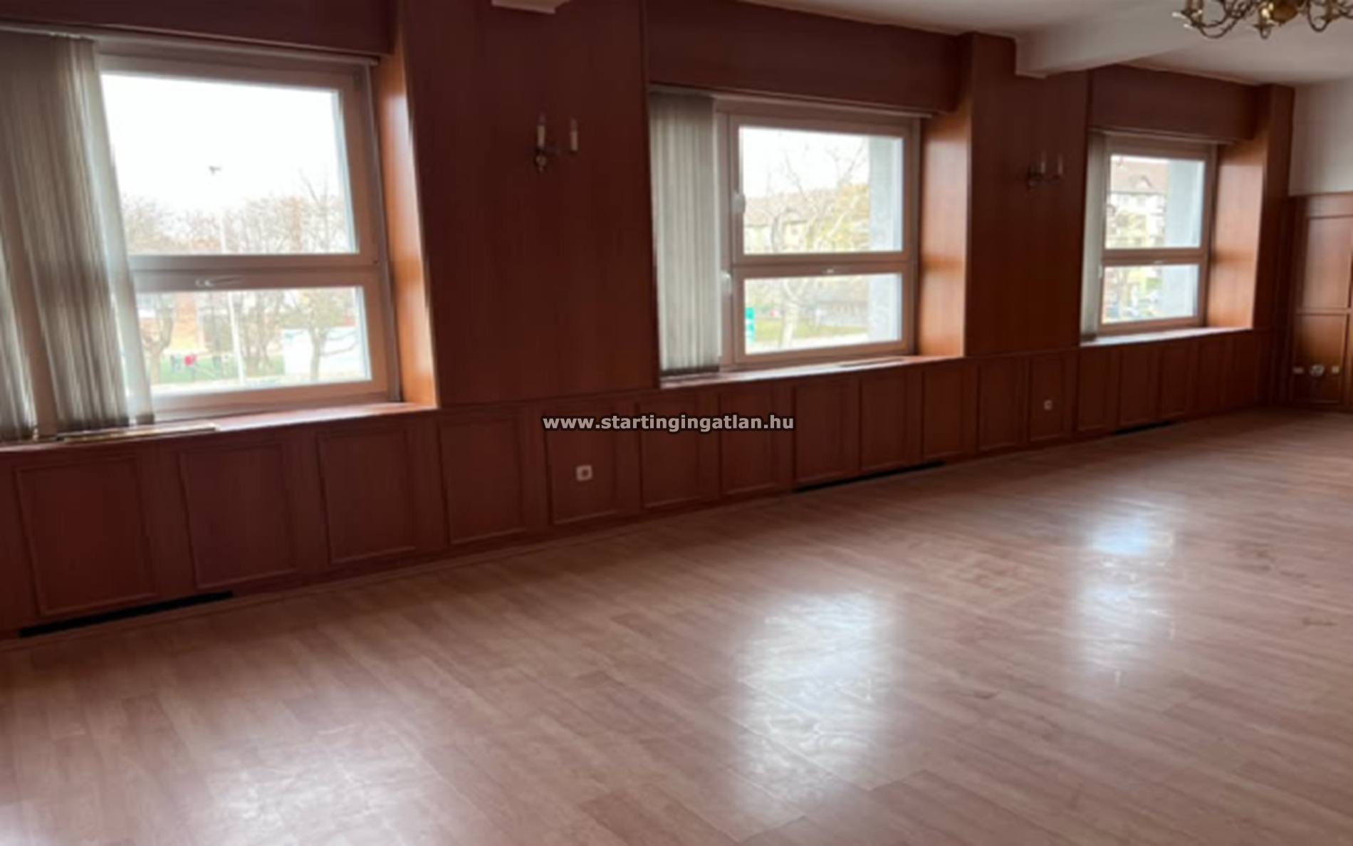 Kiadó Iroda Budapest X. kerület, Kőbányai út kép 10