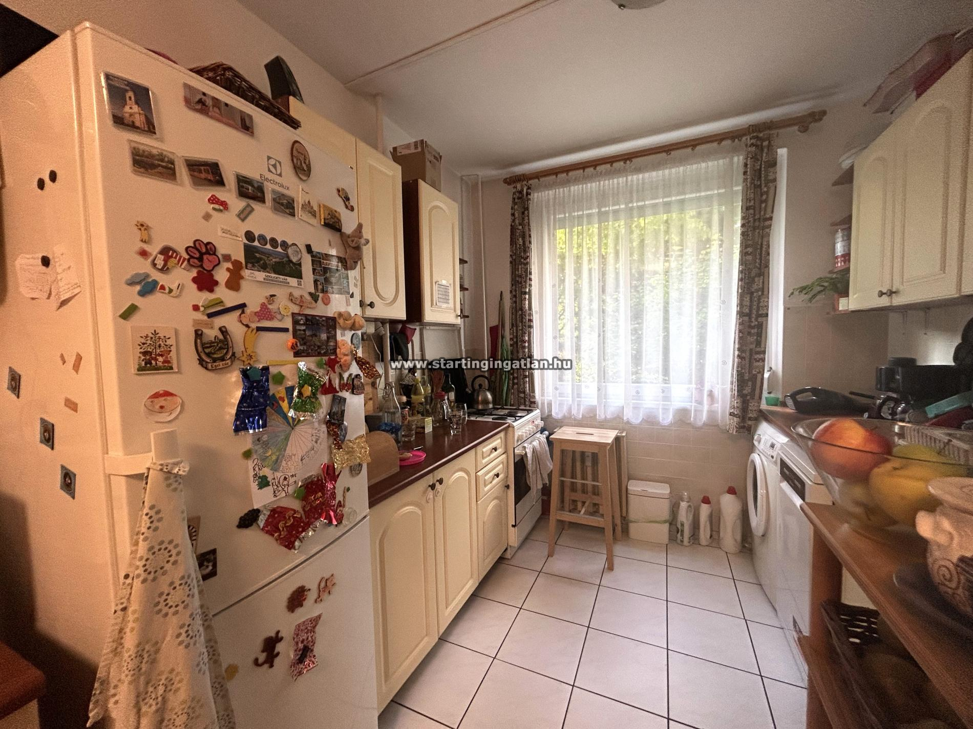 Budapest III. kerület Panel lakás Eladó