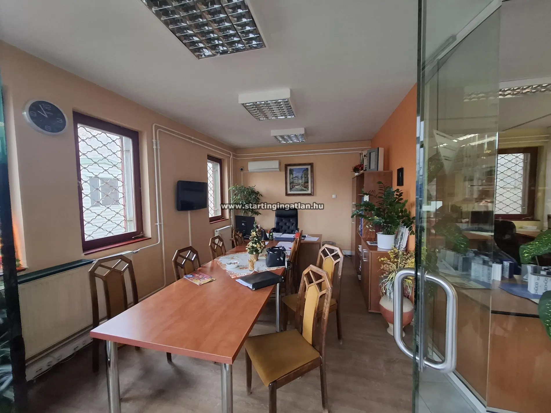 Kiadó Iroda Budapest IX. kerület, Soroksári út kép 2